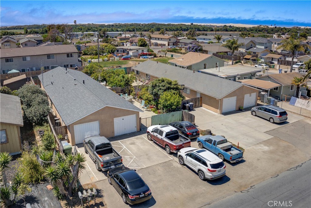 Property Photo:  2130 Ocean Street  CA 93445 
