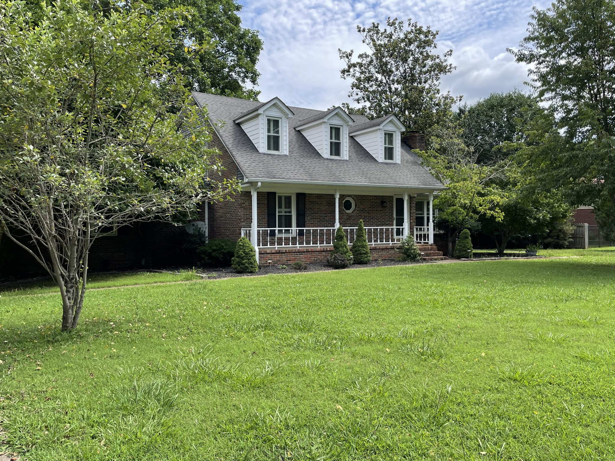 Property Photo: 2009 Tulip Hill Dr TN 37127
