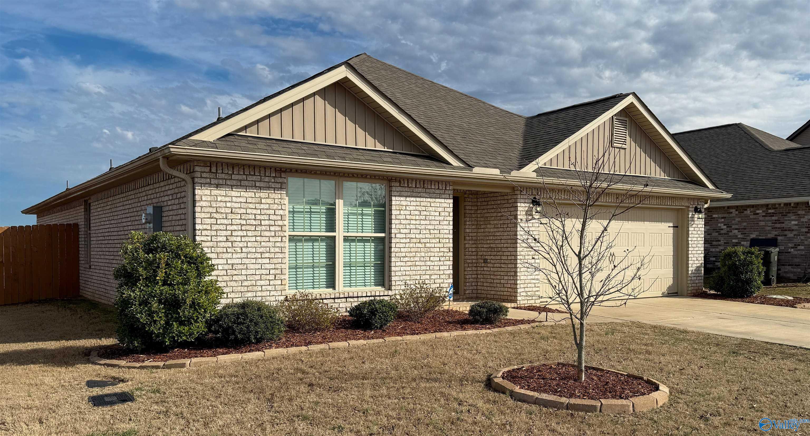 Property Photo: 347 McCollum Road AL 35759