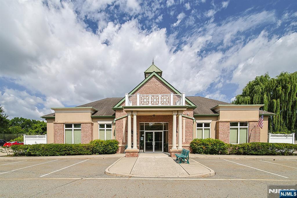 Property Photo: 2107 Windsor Park Court 107 NJ 07631