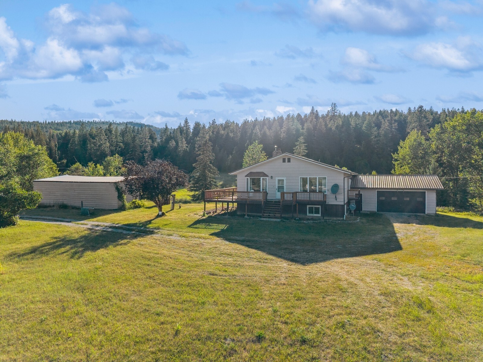 Property Photo: 165 Swamp View Lane MT 59920