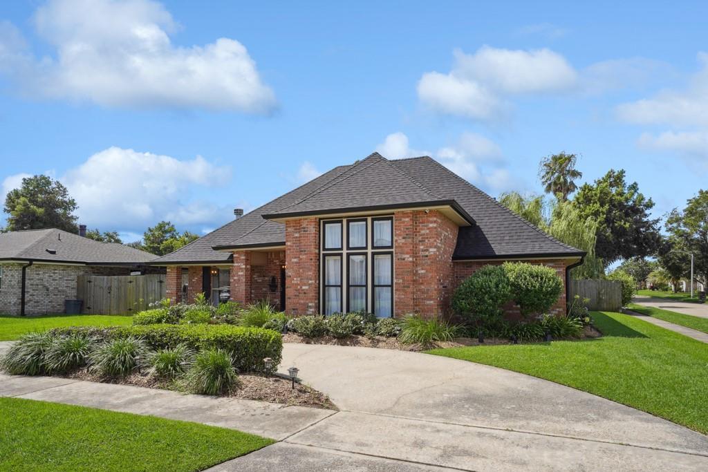 Property Photo: 1 Toledo Court LA 70065