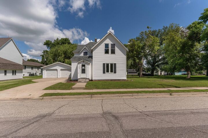Property Photo:  218 E Main Street  MN 56323 