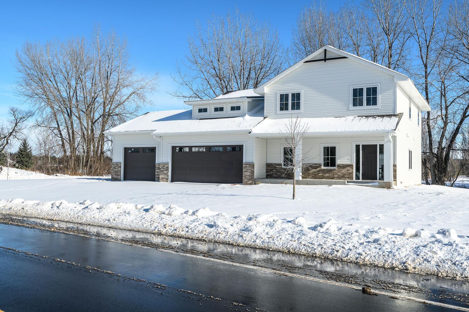 Property Photo:  904 13th Avenue N  MN 56377 