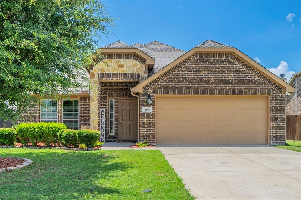Property Photo: 109 Honeysuckle Lane TX 75165