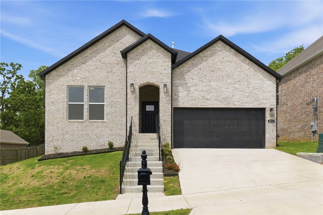 Property Photo:  2811 N Grey Squirrel Drive  AR 72704 
