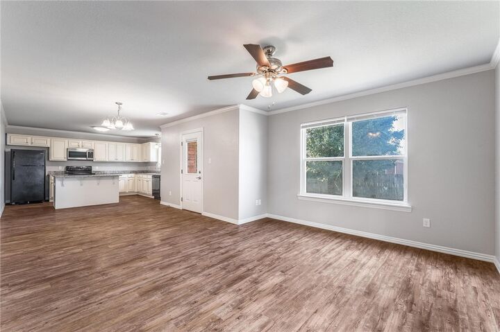 Property Photo:  1365 N Sicily Lane  AR 72704 