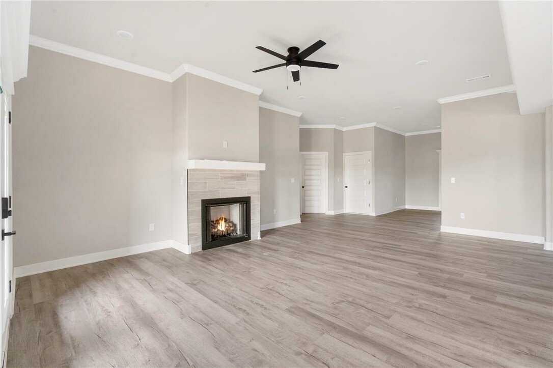 Property Photo: 3251 E Kenwood Street AR 72761