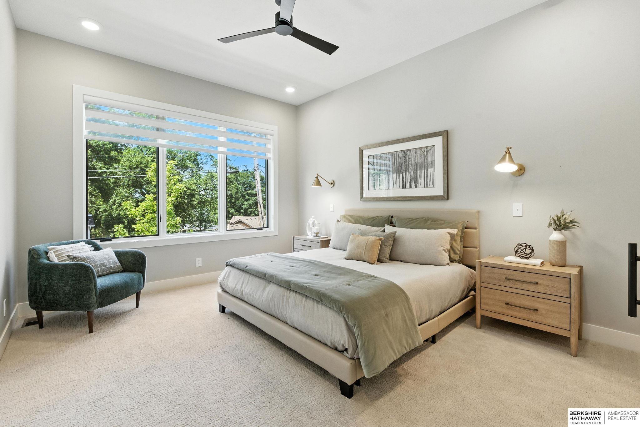 Property Photo: 1016 S 90th Court NE 68114