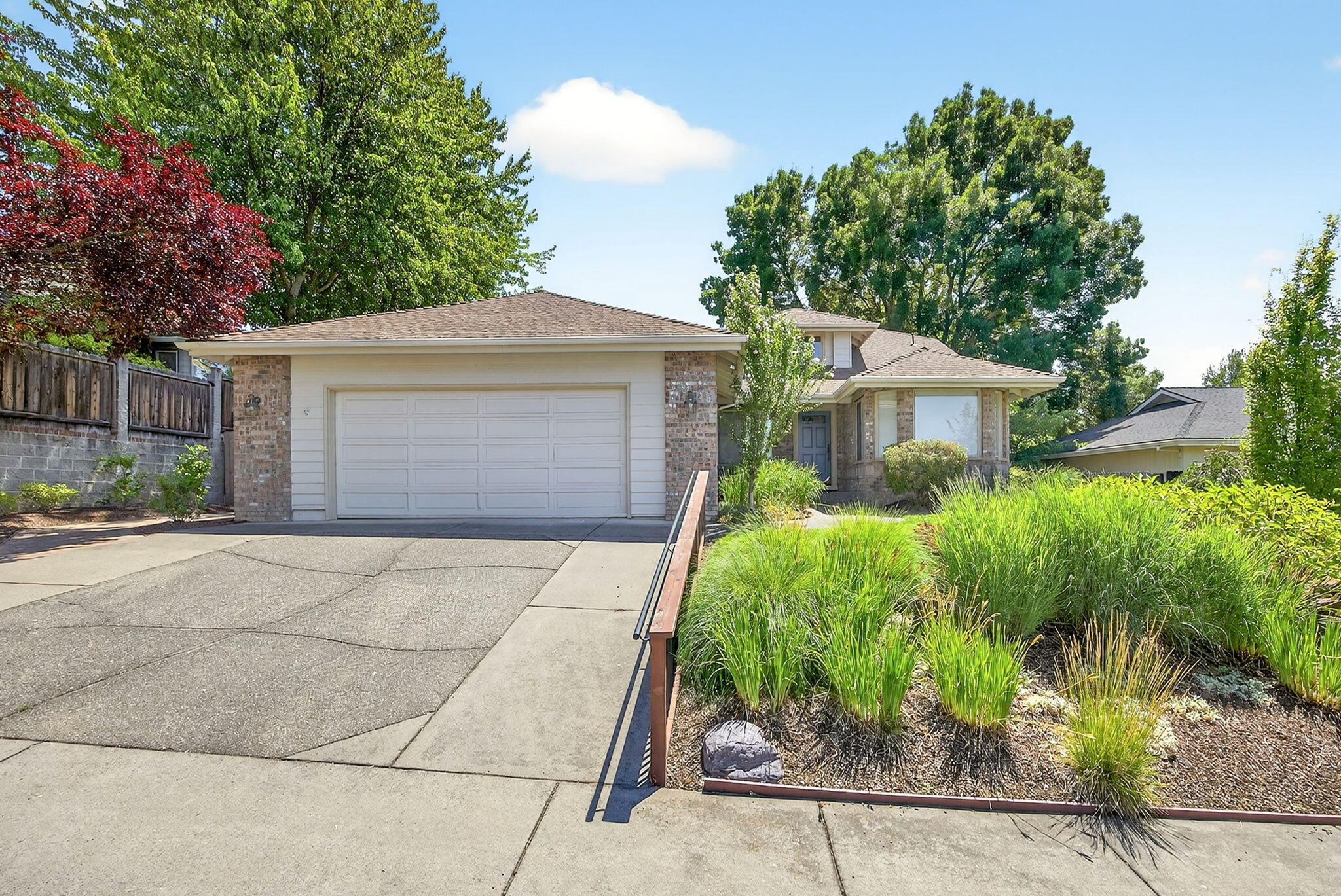 3218 Larue Drive  Medford OR 97504 photo
