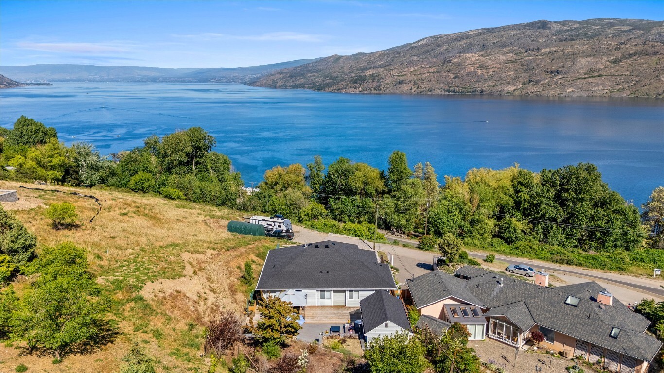 Property Photo: 4622 Princeton Avenue BC V0H 1X7