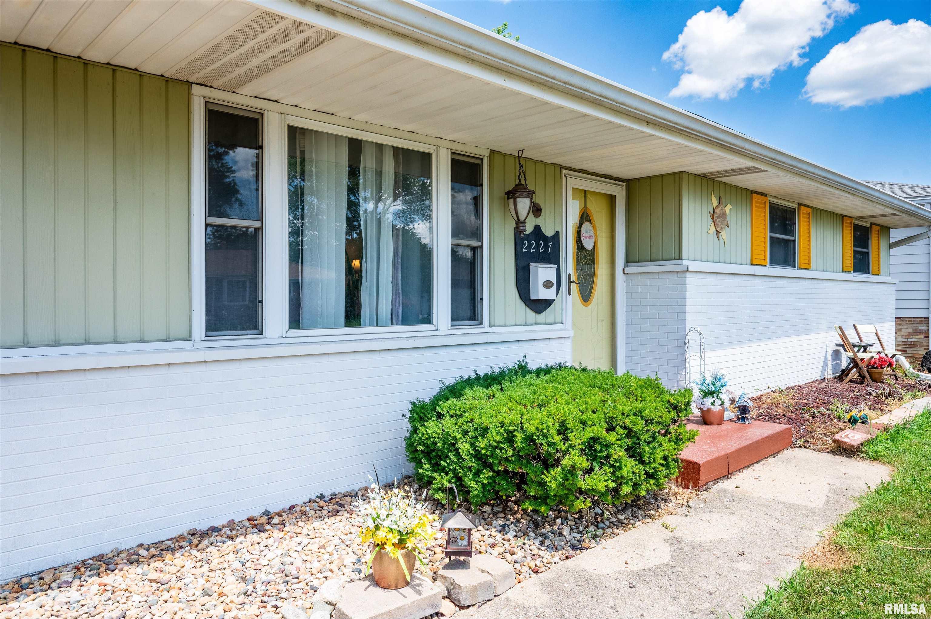 Property Photo: 2227 W Westport Road IL 61615
