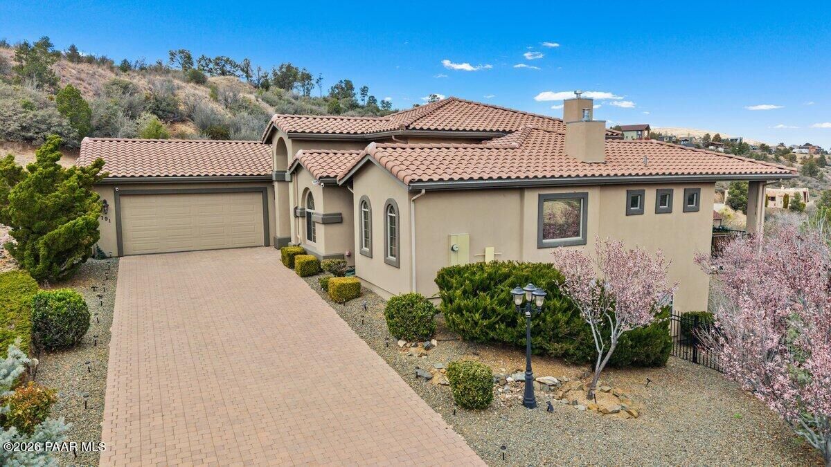Property Photo:  791 N Creekside Drive  AZ 86303 