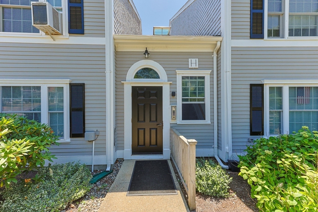 Property Photo:  2 Englewood Dr H1  MA 02645 