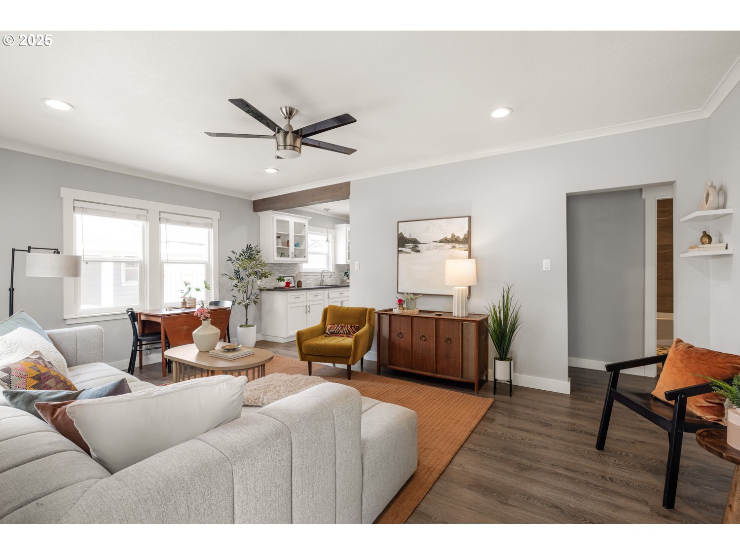 Property Photo: 9131 N Hudson St OR 97203