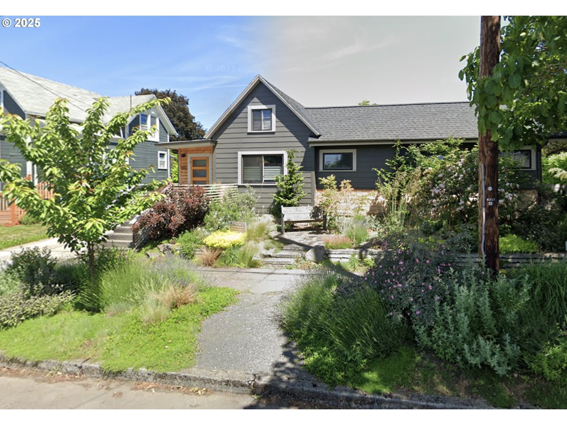 Property Photo: 6322 N Wilbur Ave OR 97217