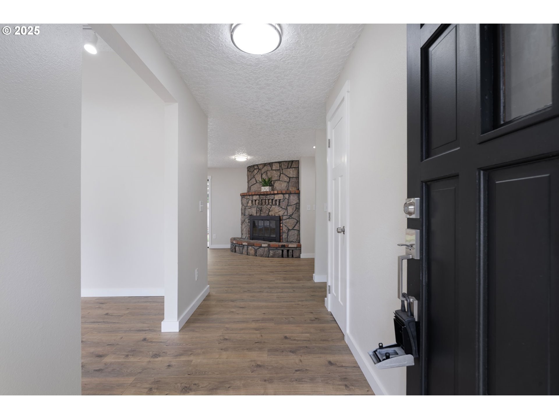 Property Photo:  795 H St  WA 98671 