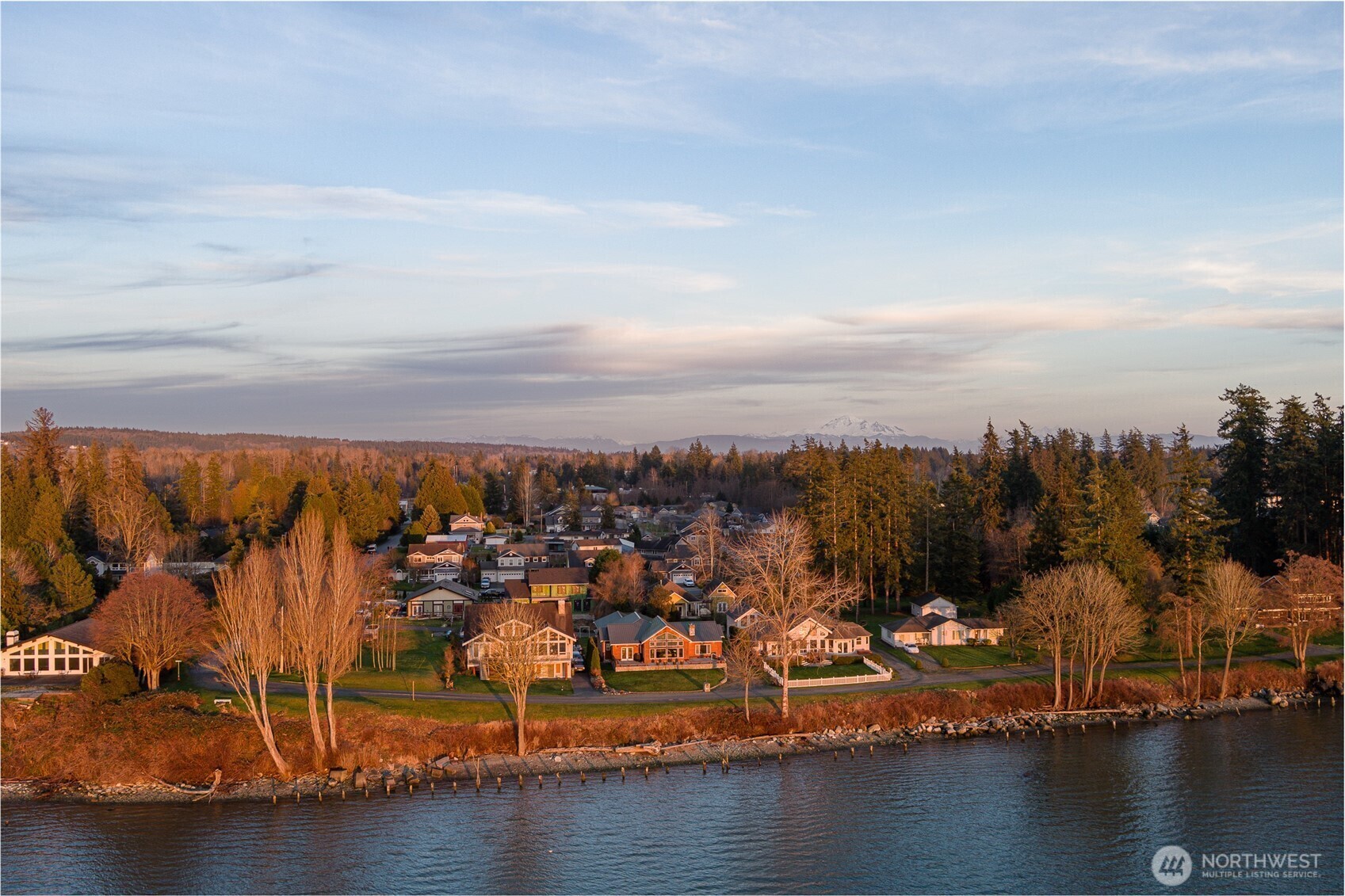 2176  Montfort Avenue  Blaine WA 98230 photo