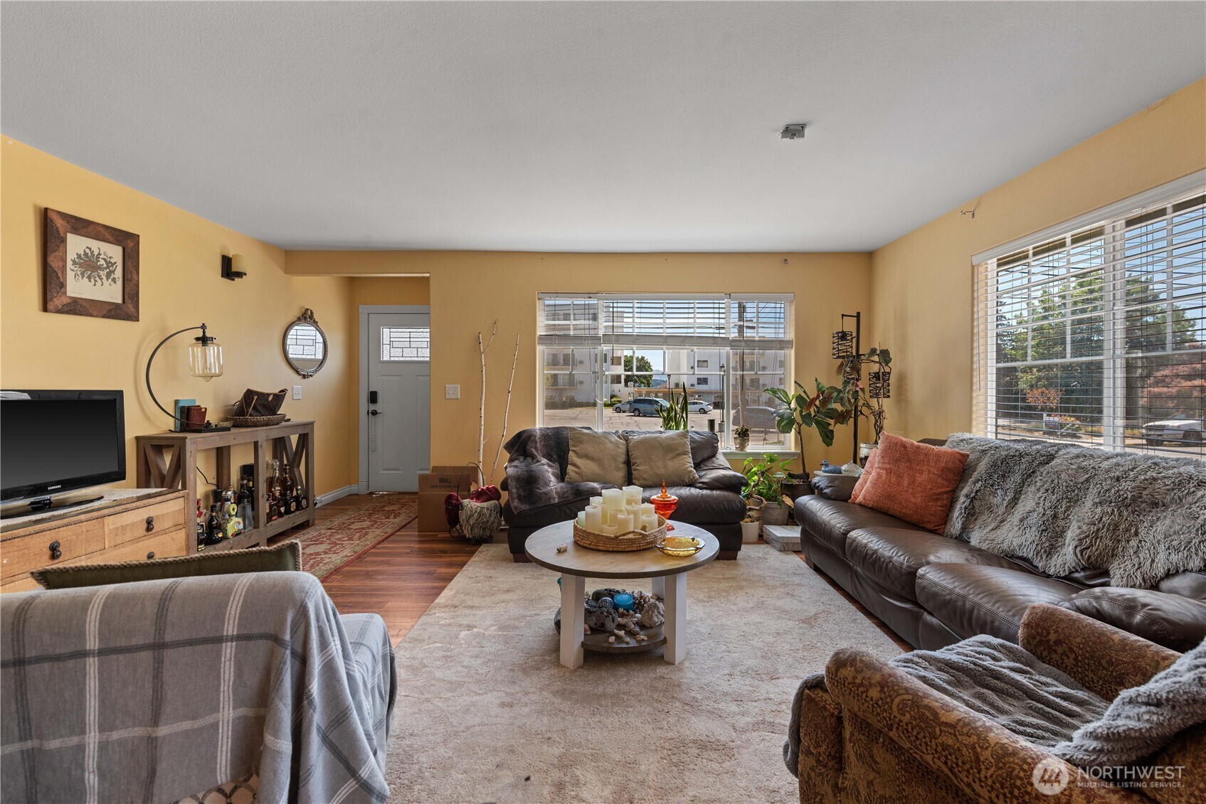 Property Photo: 658 Okanogan Avenue WA 98801