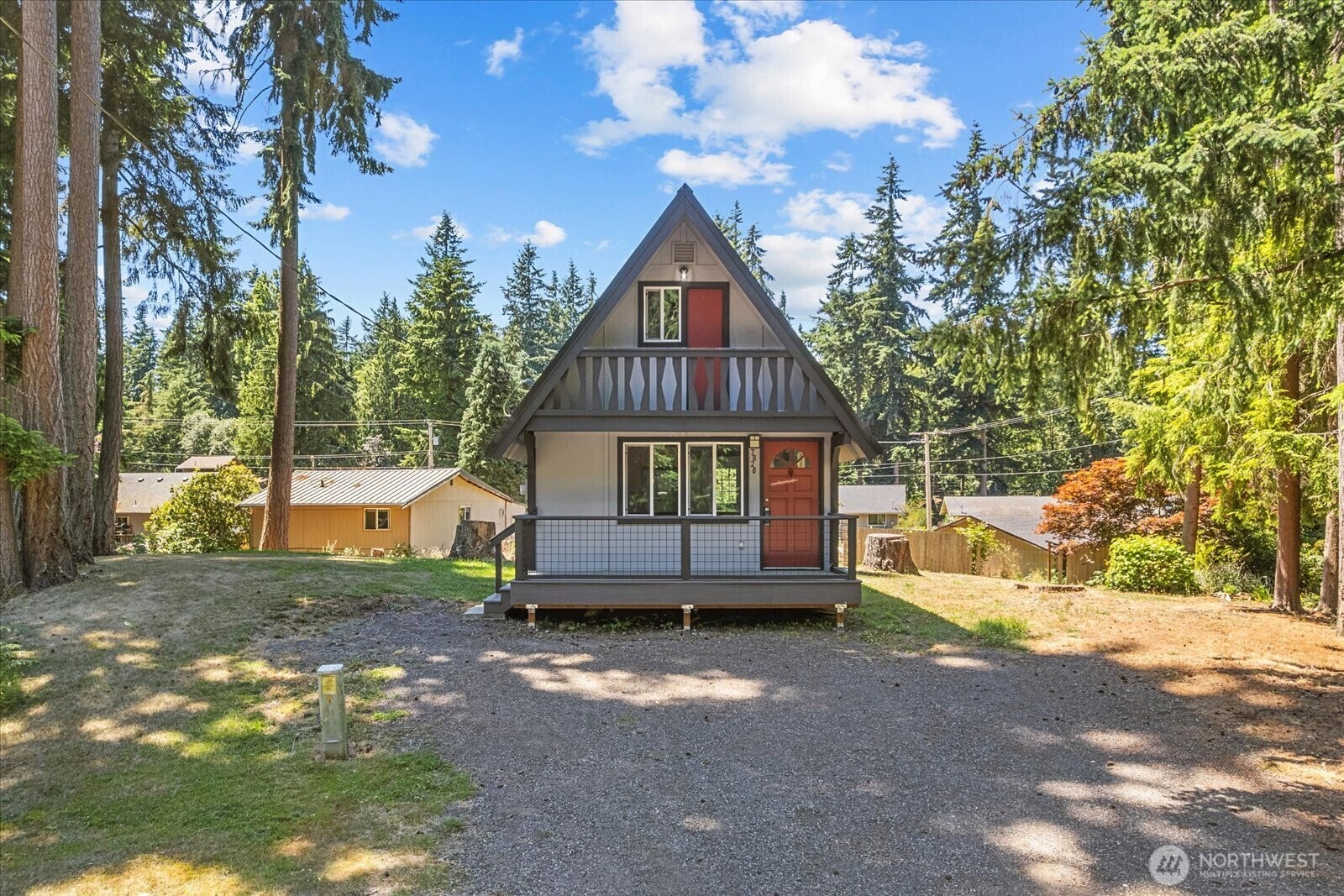 Property Photo: 7826 Somerset Court WA 98236
