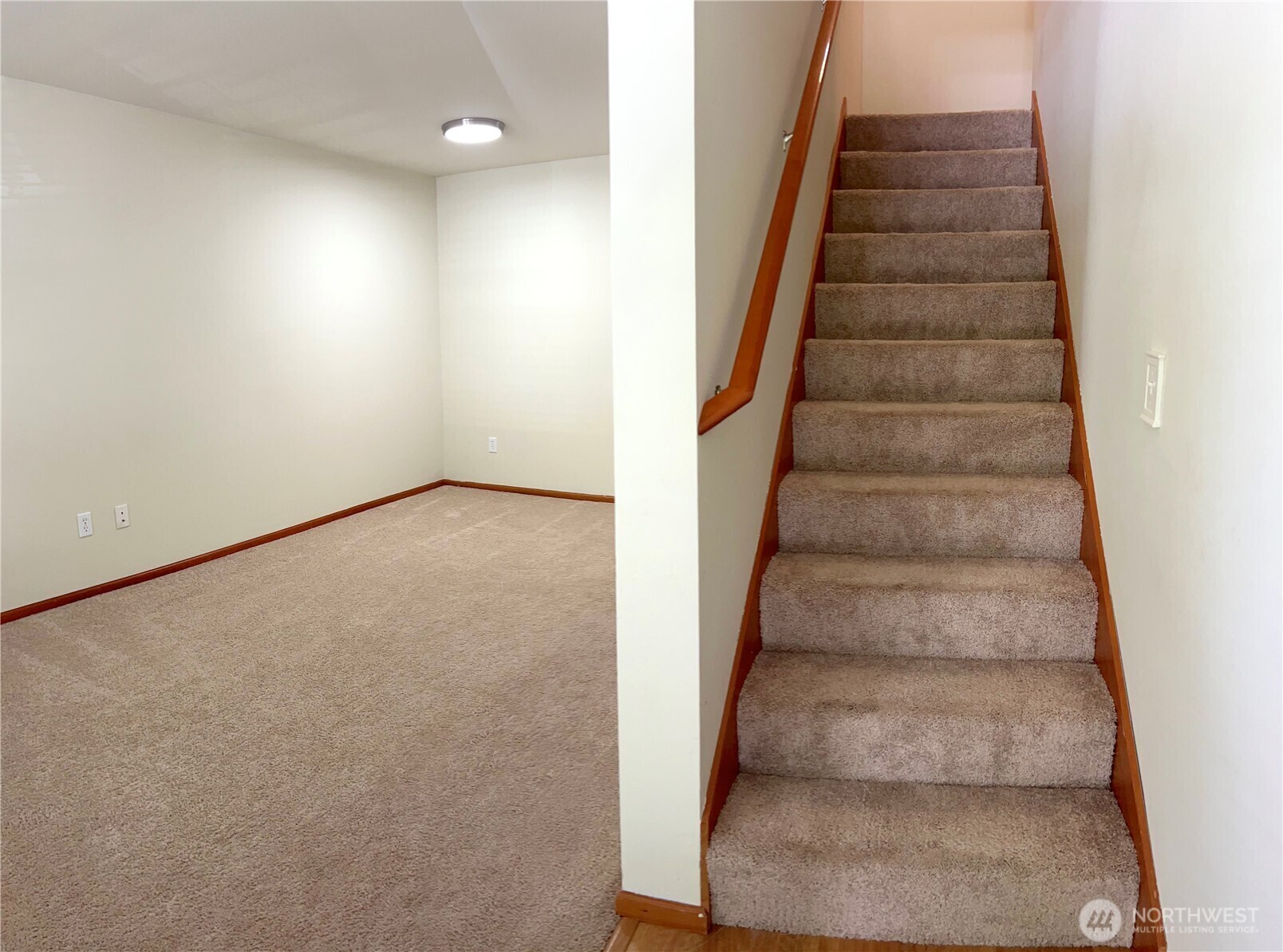 Property Photo: 8044 212th Street SW 3 WA 98026