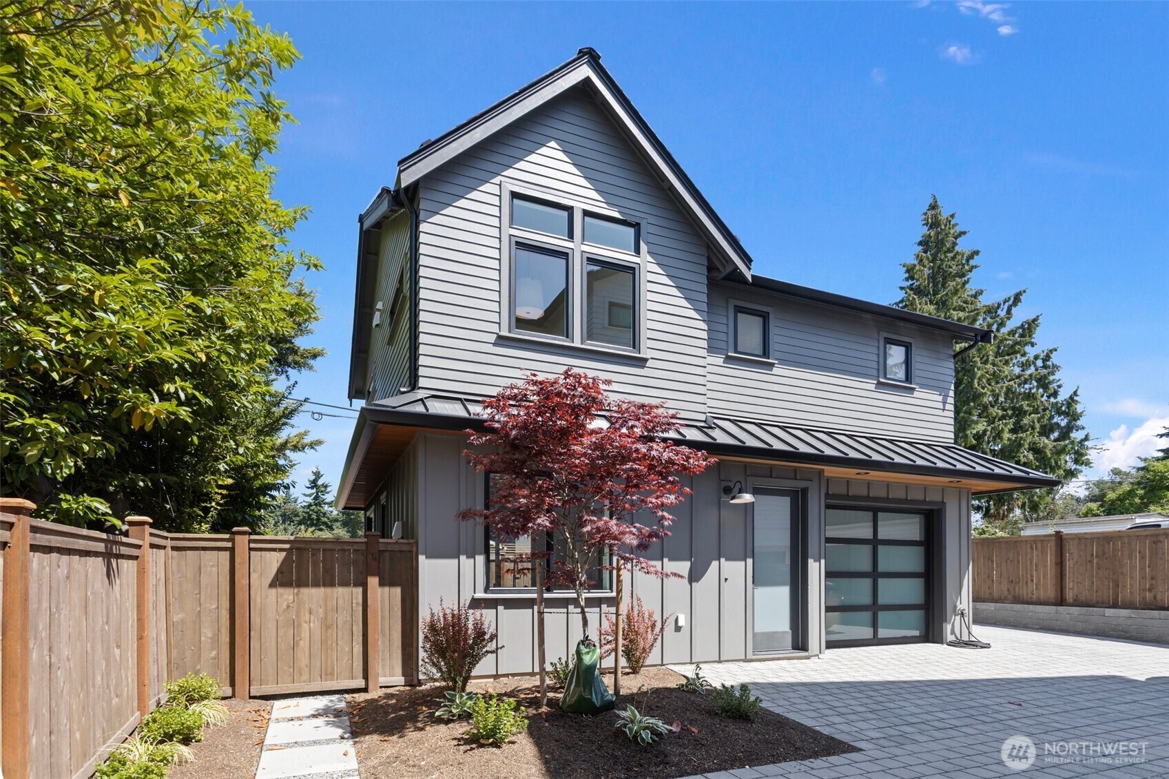 Property Photo:  3810  31st Avenue W  WA 98199 