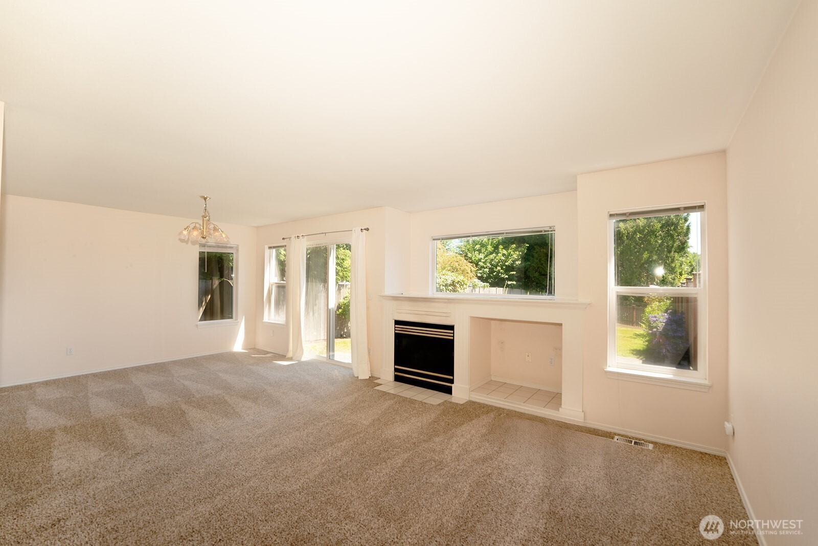 Property Photo: 527 Cypress Avenue WA 98290