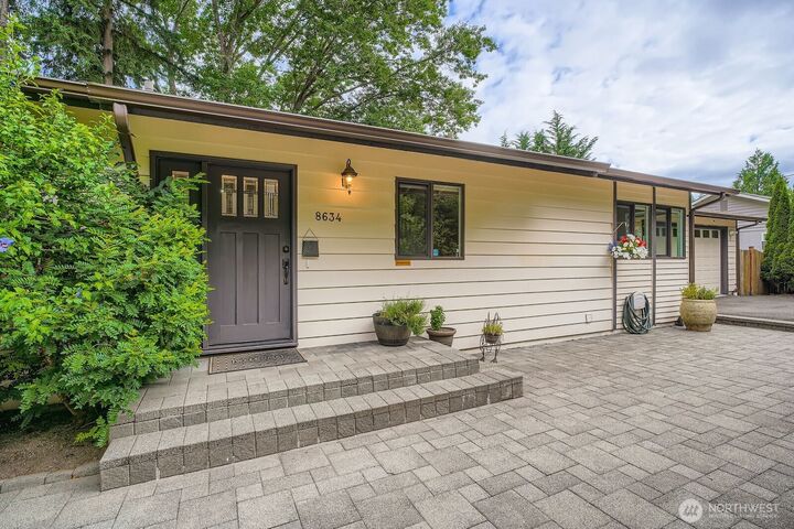 Property Photo:  8634 NE 169th Street  WA 98028 