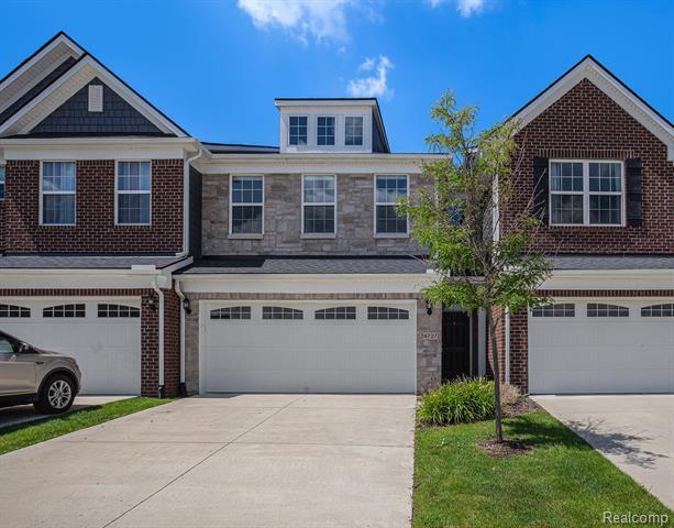 Property Photo:  24727 Ivy Lane  MI 48375 
