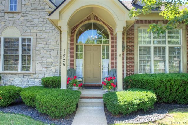 Property Photo: 1525 Peninsula Court MI 48187