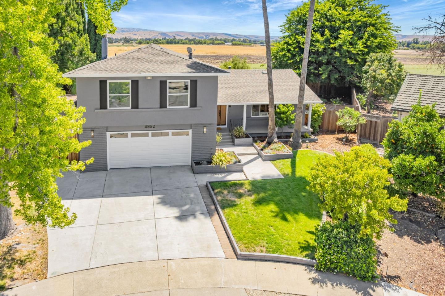 4852 Birmingham Drive  San Jose CA 95136 photo