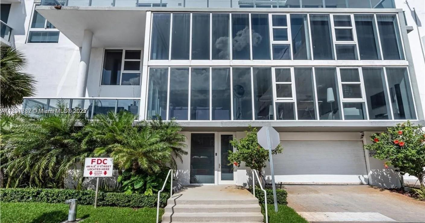 600 NE 27th St 105  Miami FL 33137 photo