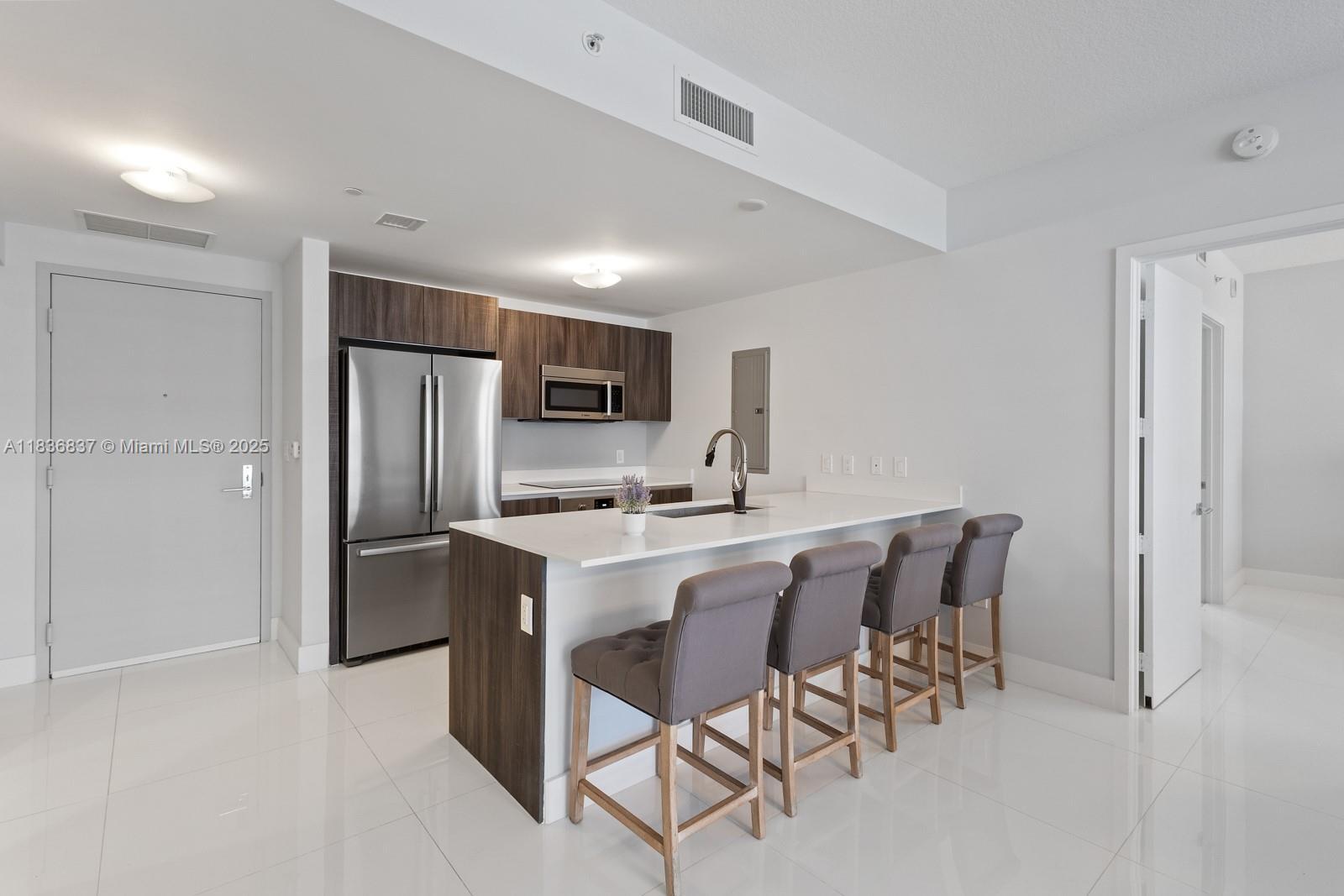 488 NE 18th St 509  Miami FL 33132 photo