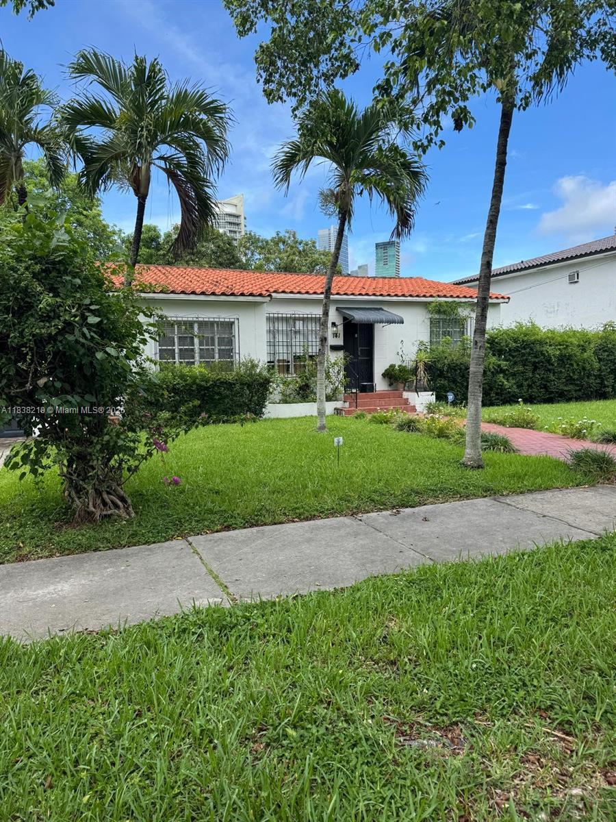 Property Photo: 141 SW 20th Rd FL 33129