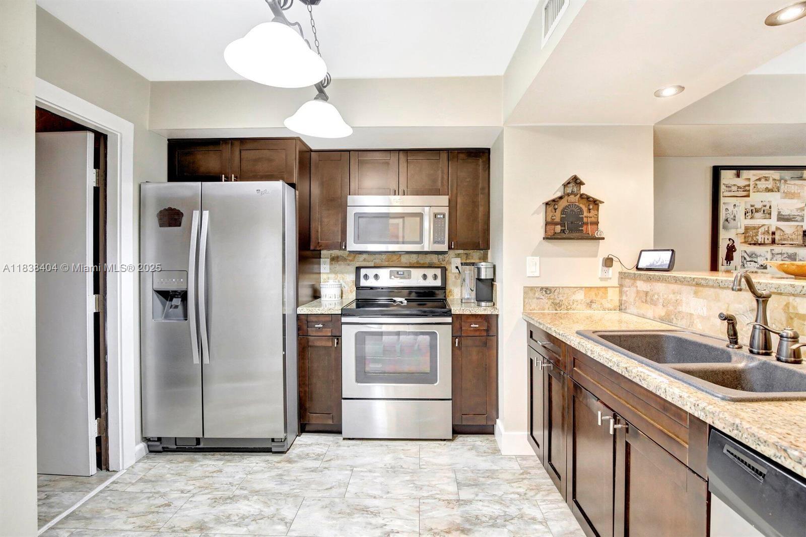 Property Photo: 9715 NW 23rd Ct FL 33024