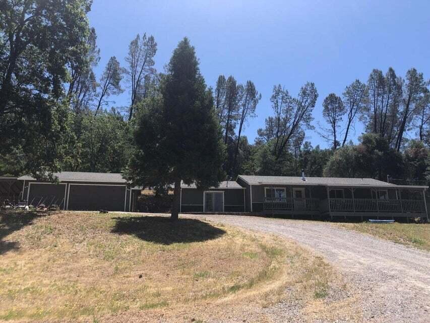 Property Photo: 21657 W Elk Trail CA 96003