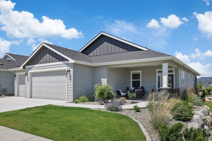 Property Photo:  2697 N Allenby Ln  WA 99019 