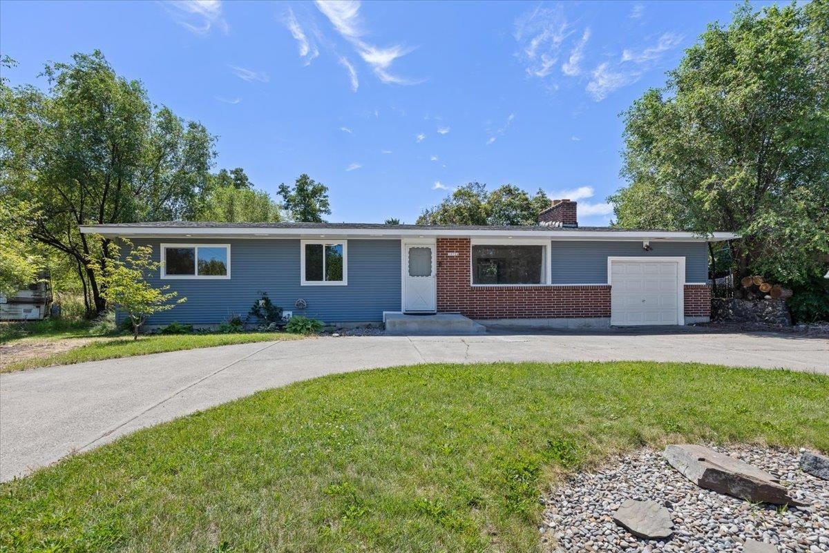 10724 E Mission Ave  Spokane Valley WA 99206 photo