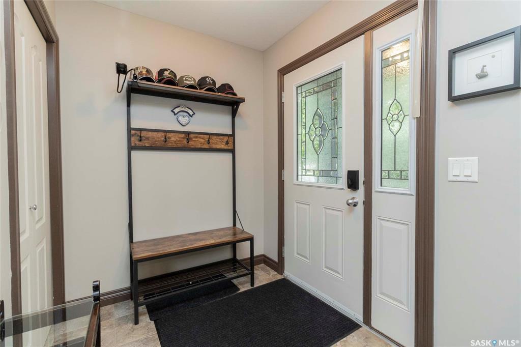 Property Photo:  1405 7th Avenue N  SK S7K 2W3 