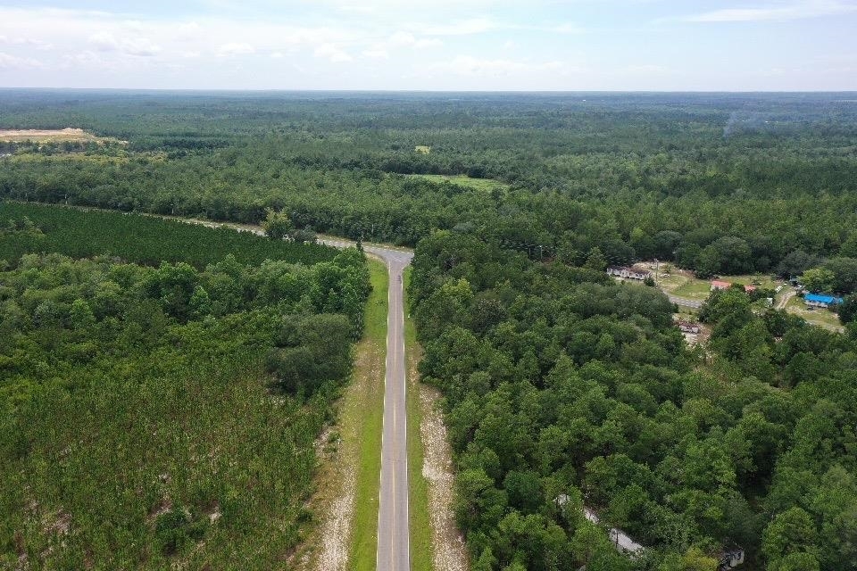 Property Photo: 45 Old Federal Road FL 32351