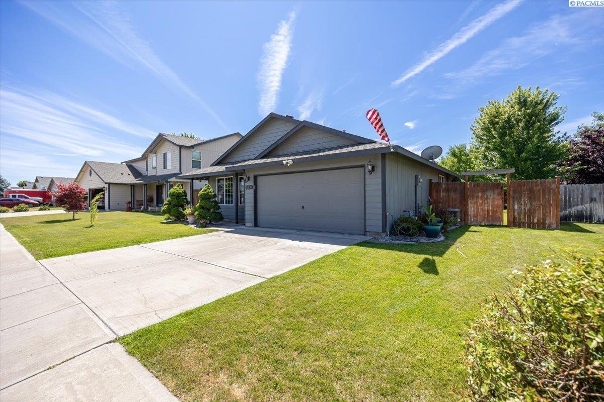Property Photo: 8308 Langara Dr WA 99301