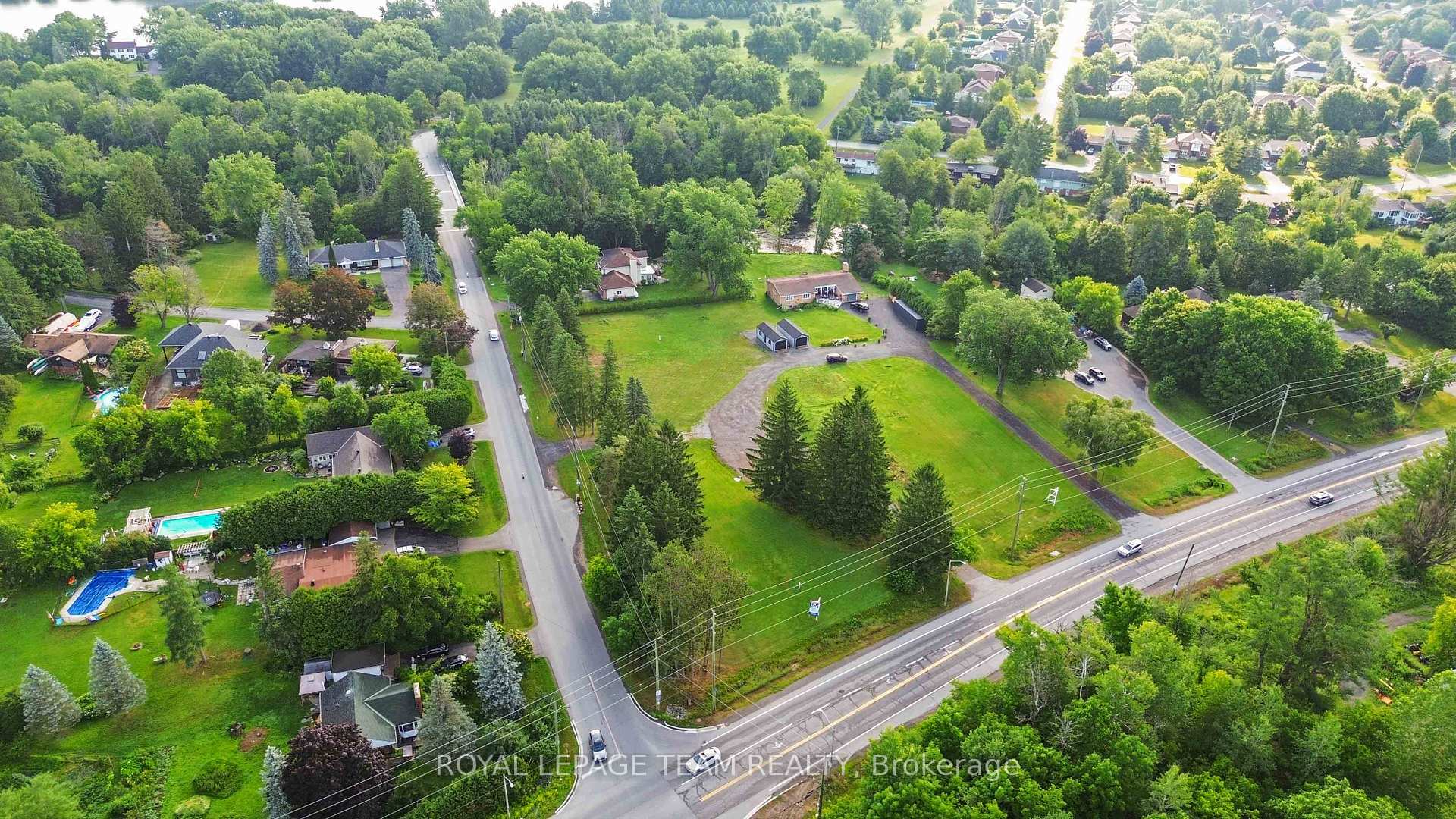 Property Photo:  4003 Rideau Valley Drive N  ON K4M 0E2 