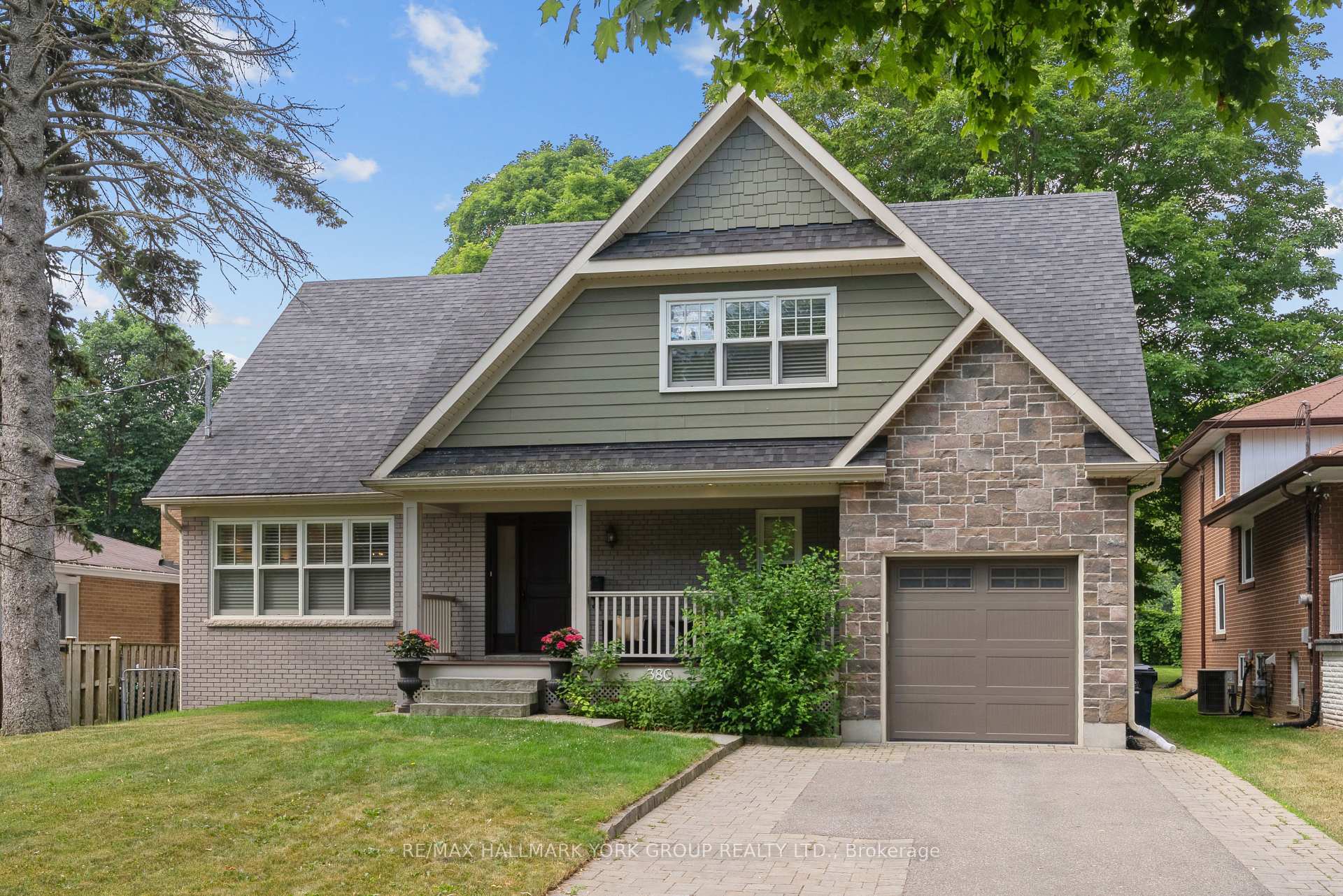 380 Rouge Hills Drive  Toronto ON M1C 2Z5 photo