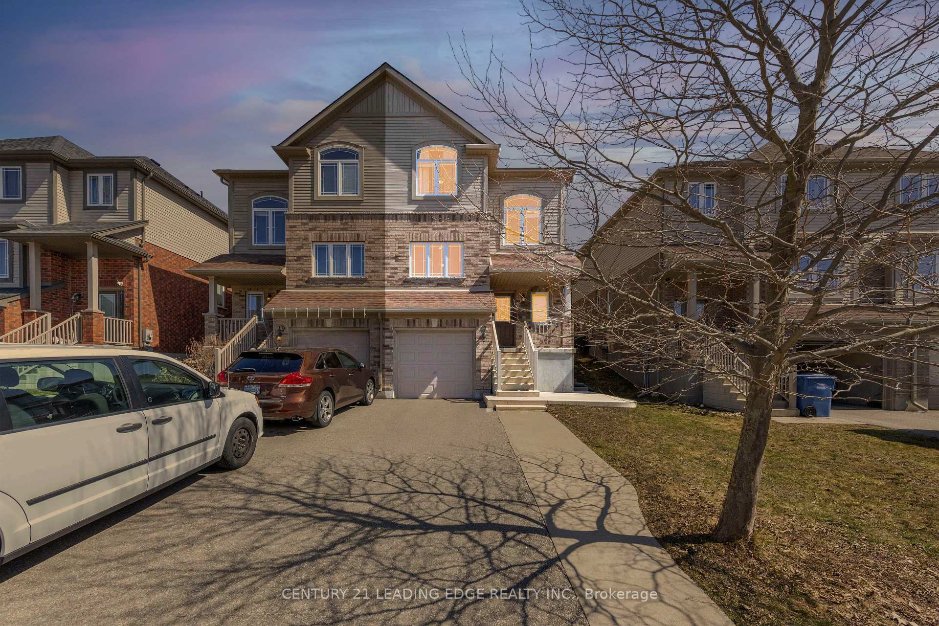 Property Photo: 47 Oakes Crescent ON N1E 0J6