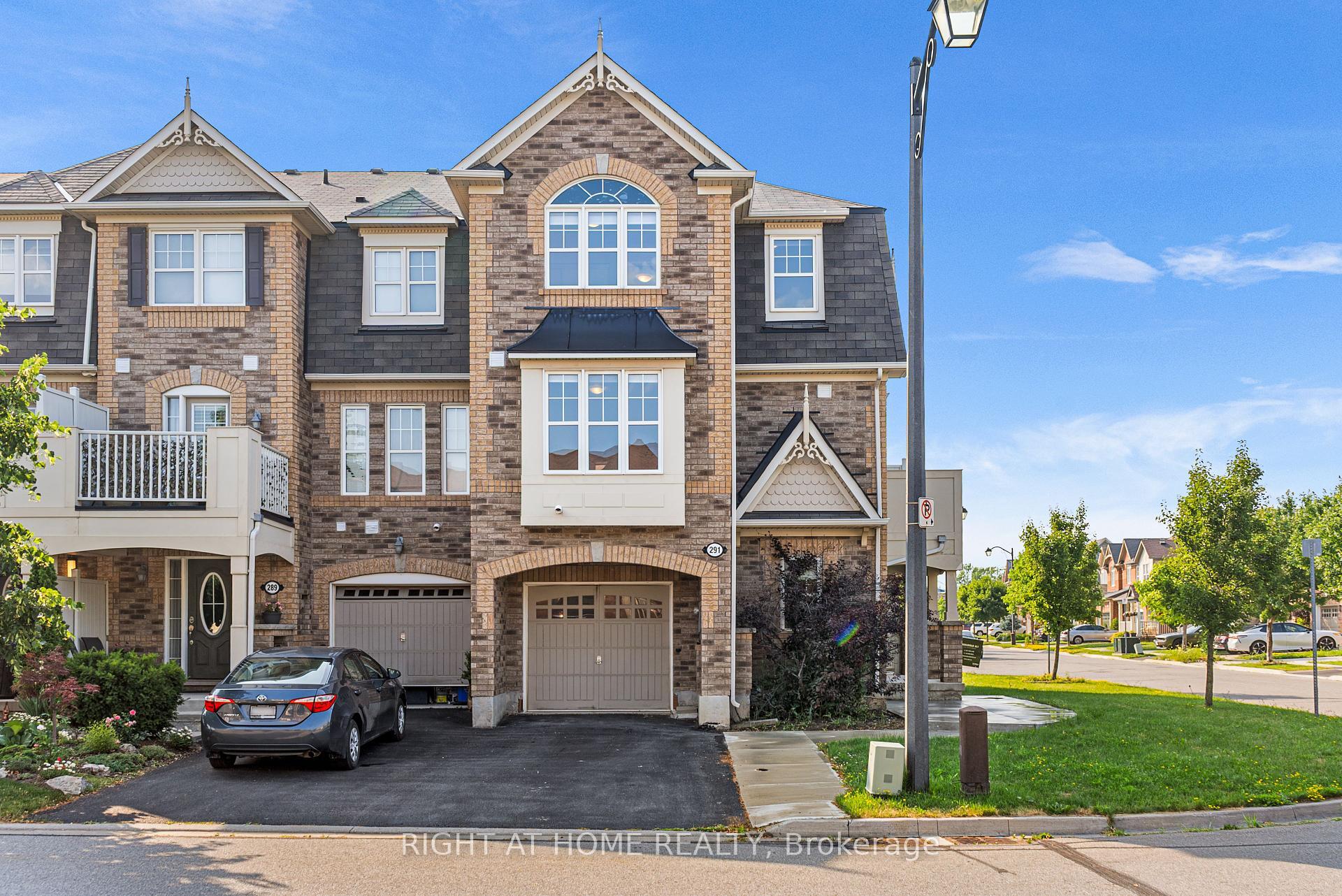 Property Photo: 291 Woodley Crescent ON L9T 8B8