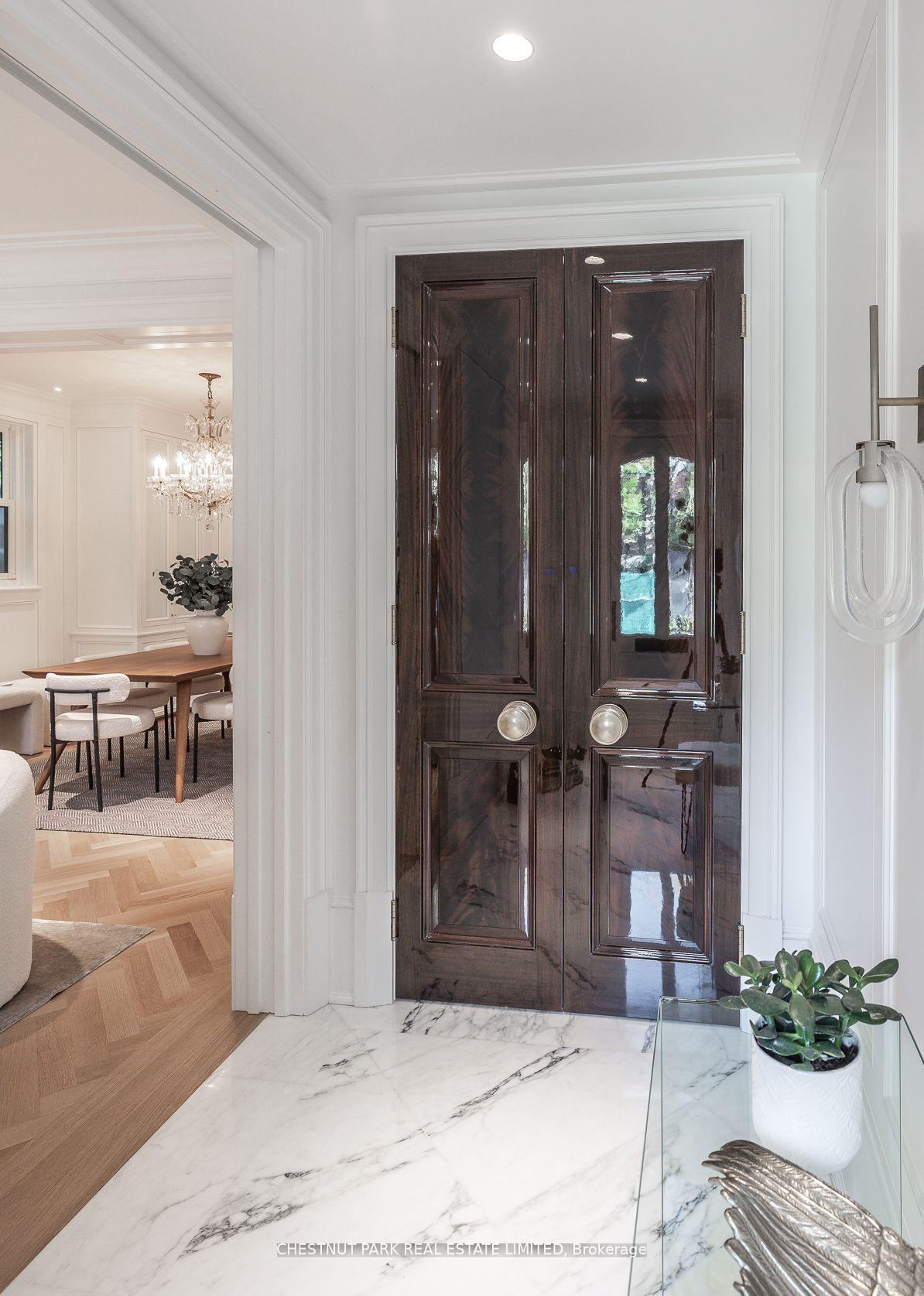 Property Photo:  41 Boswell Avenue  ON M5R 1M5 