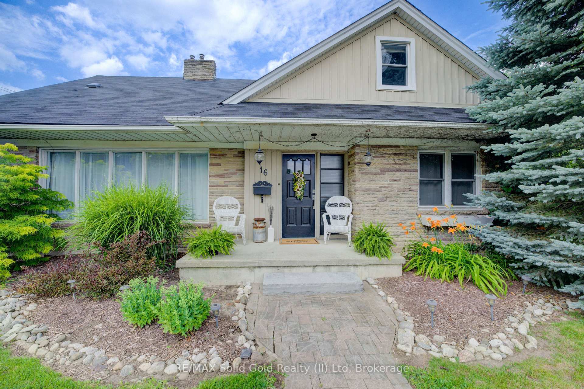 Property Photo: 16 First Street W ON N3B 1H1