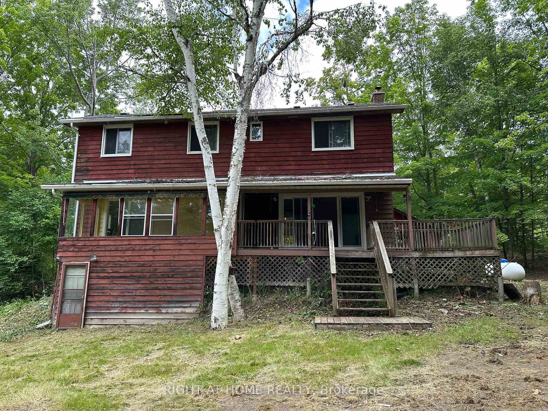 Property Photo: 42 Edgewater Drive ON K0K 2X0
