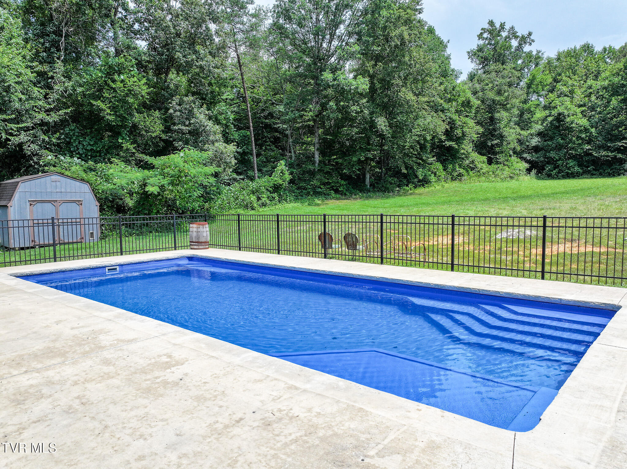 Property Photo: 5875 107 Cutoff TN 37743