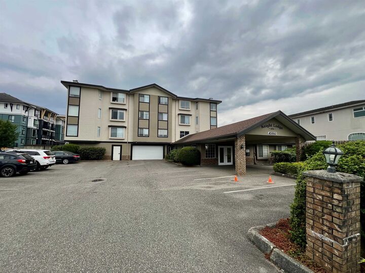 Photo de la propriété:  45660 Knight Road 207  BC V2R 2X4 
